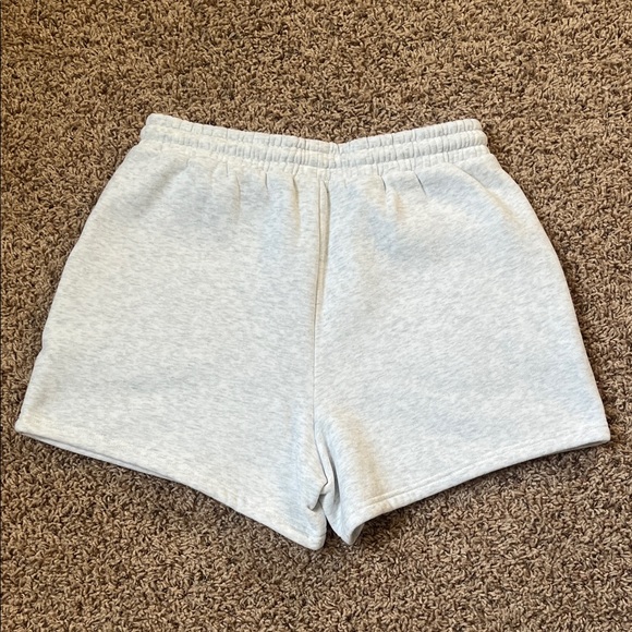 White Fox Boutique Lounge Set - Picture 7 of 7